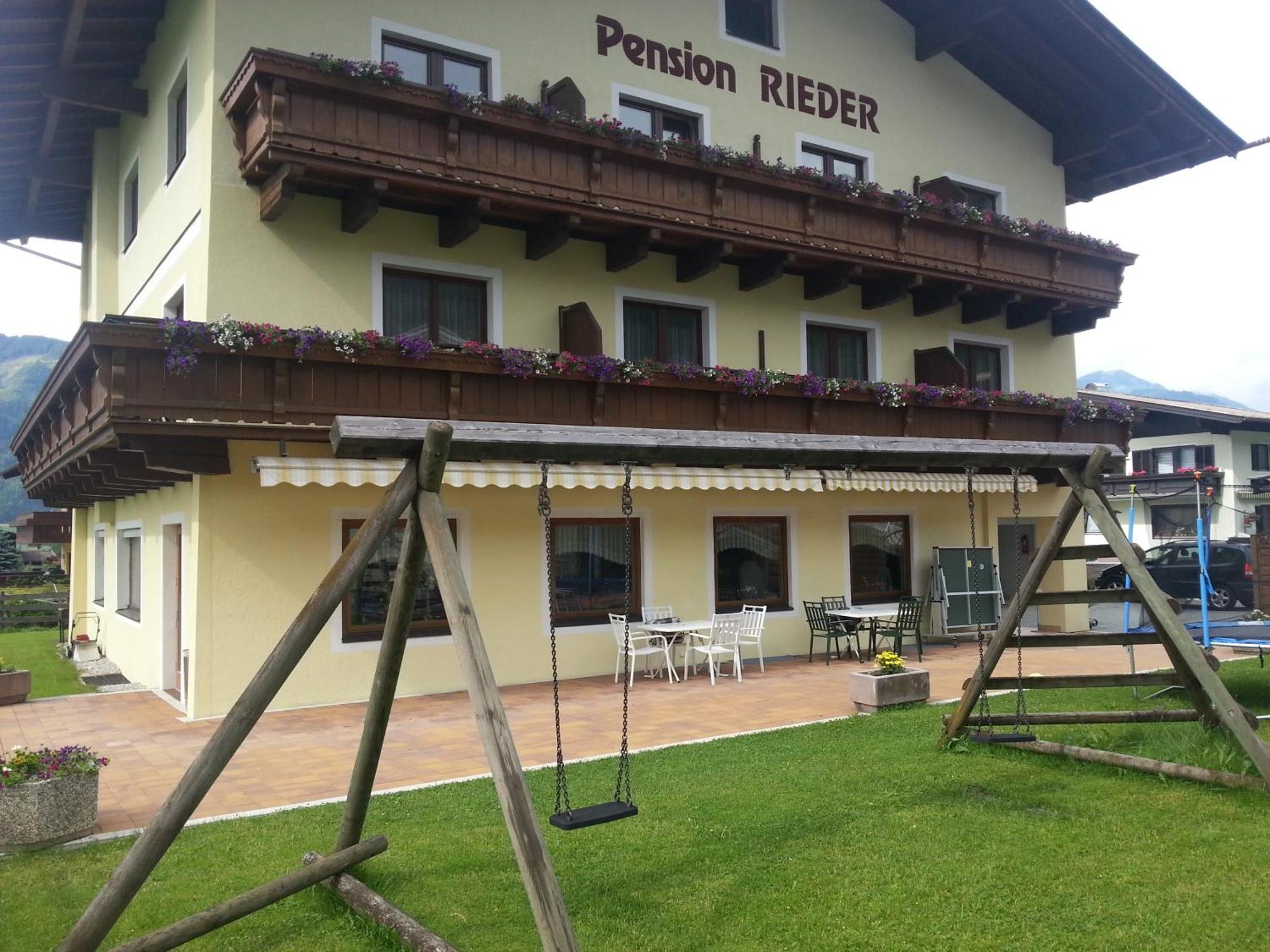 Pension Rieder คาพรูน ภายนอก รูปภาพ