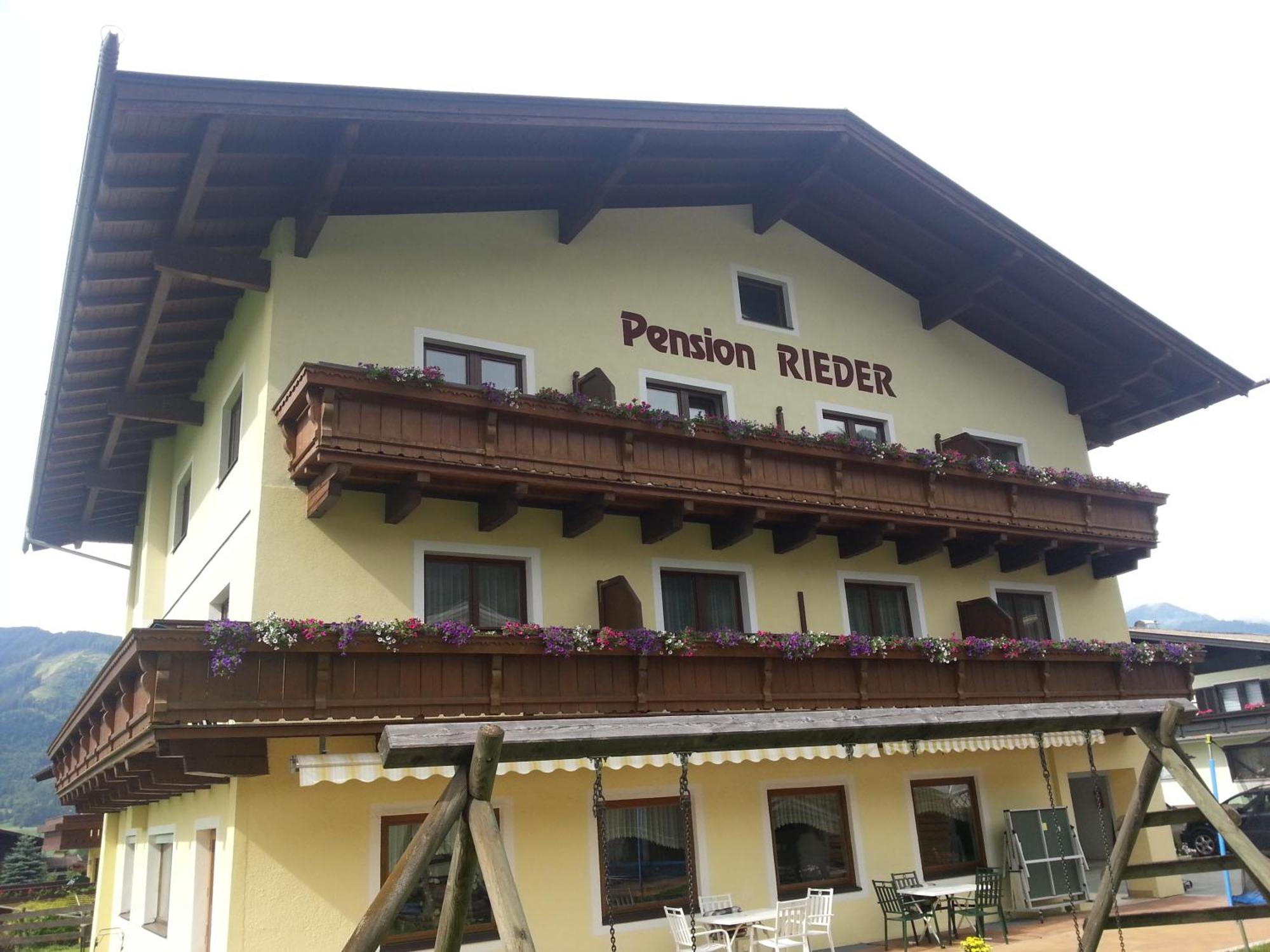 Pension Rieder คาพรูน ภายนอก รูปภาพ