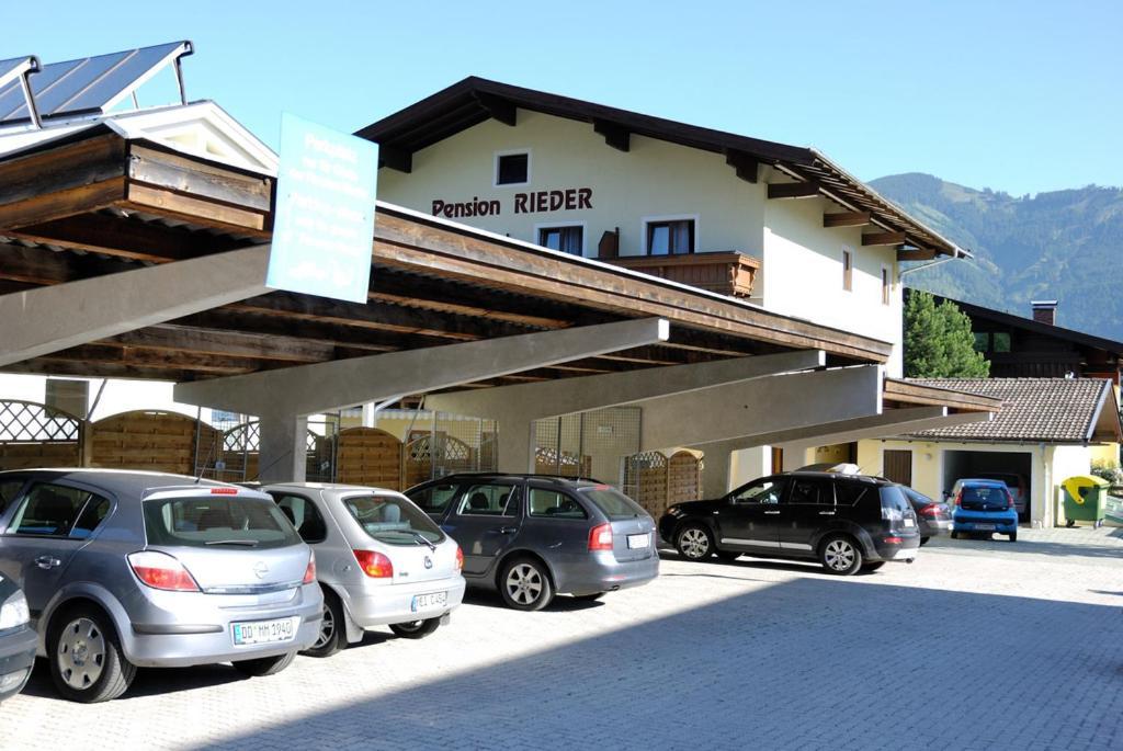 Pension Rieder คาพรูน ภายนอก รูปภาพ